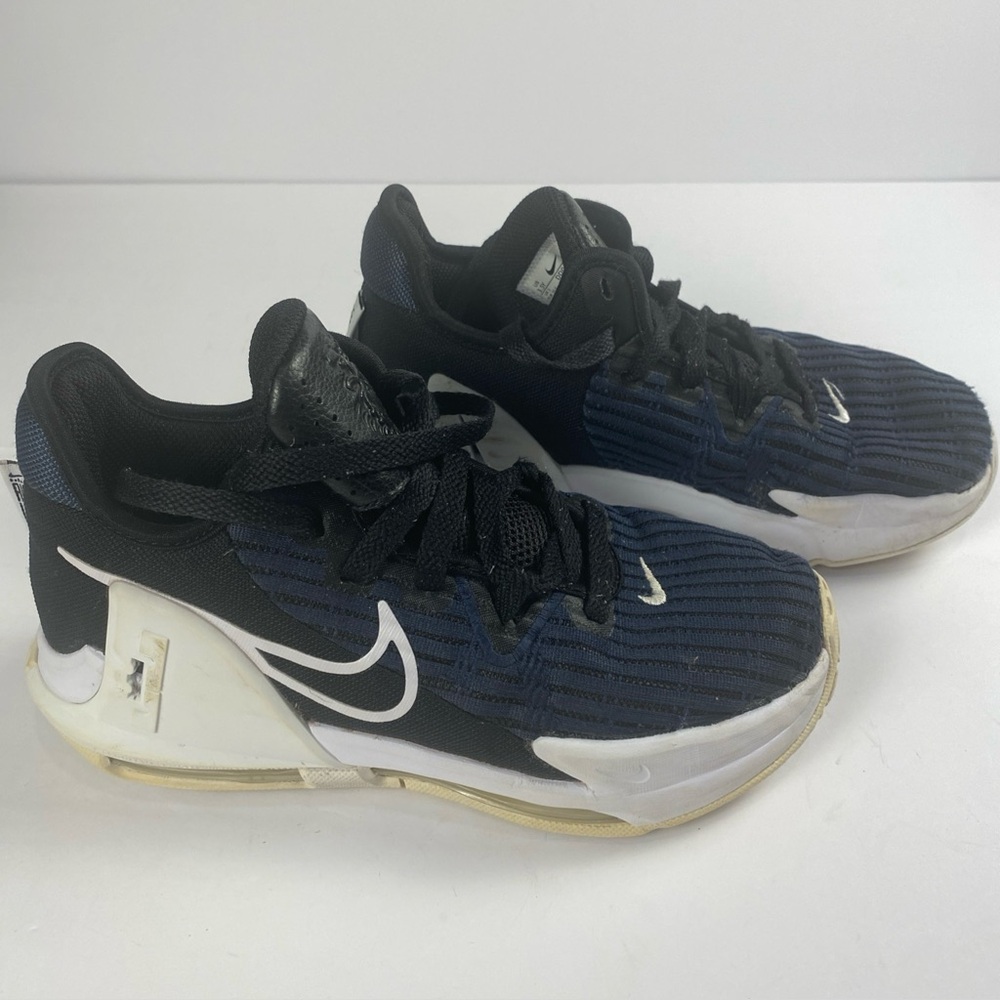 Nike Lebron Witness 6 Dark Obsidian Youth Size 3.5Y Black White Blue Basketball